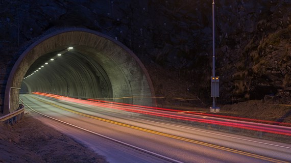 Statens Vegvesen | Sørnestunnelen, Intelligent tunnelbelysning sikrer trafikantene