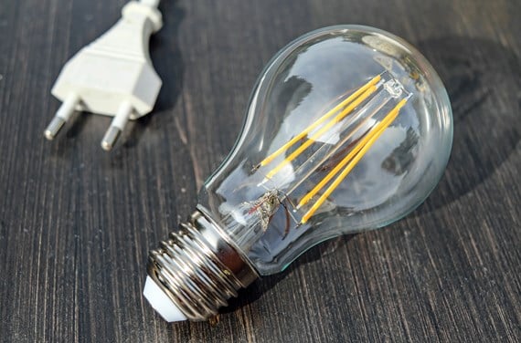 light-bulb-g98b3d241d_1920 (1).jpg
